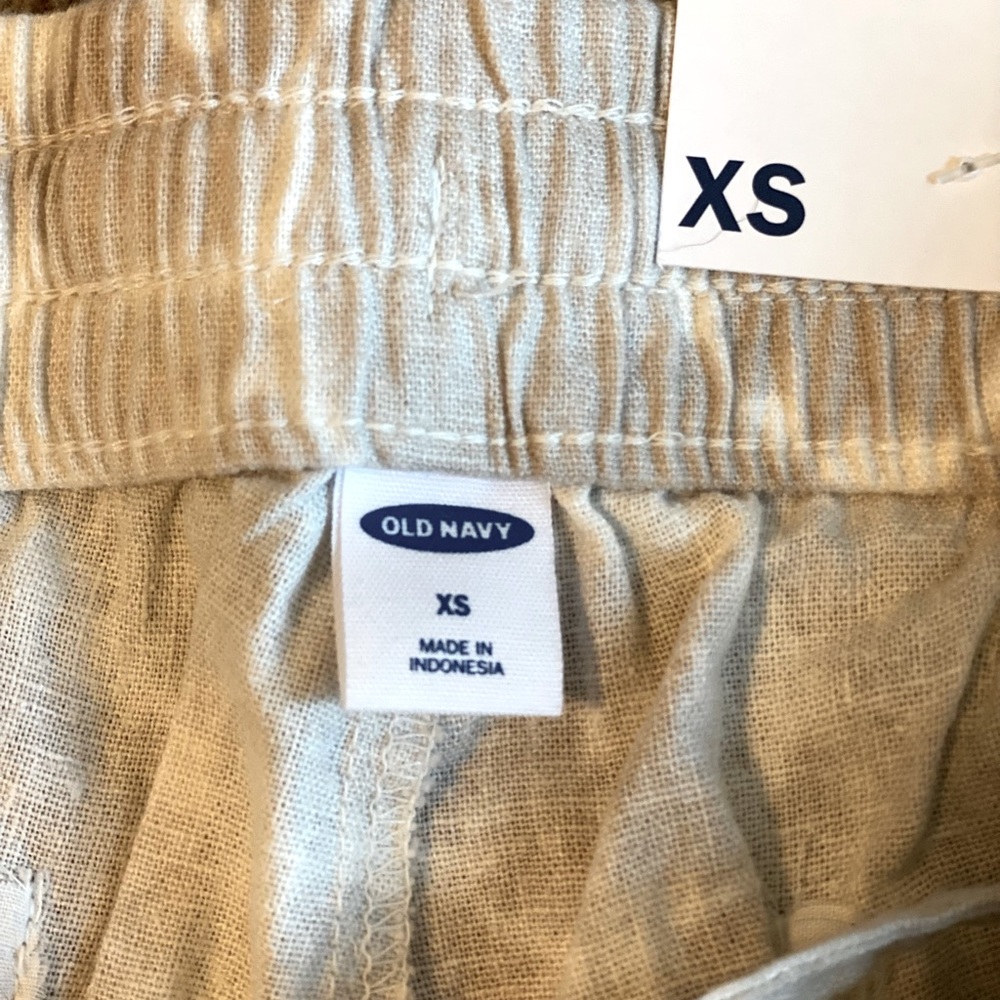 Old Navy - Picture 3 of 9